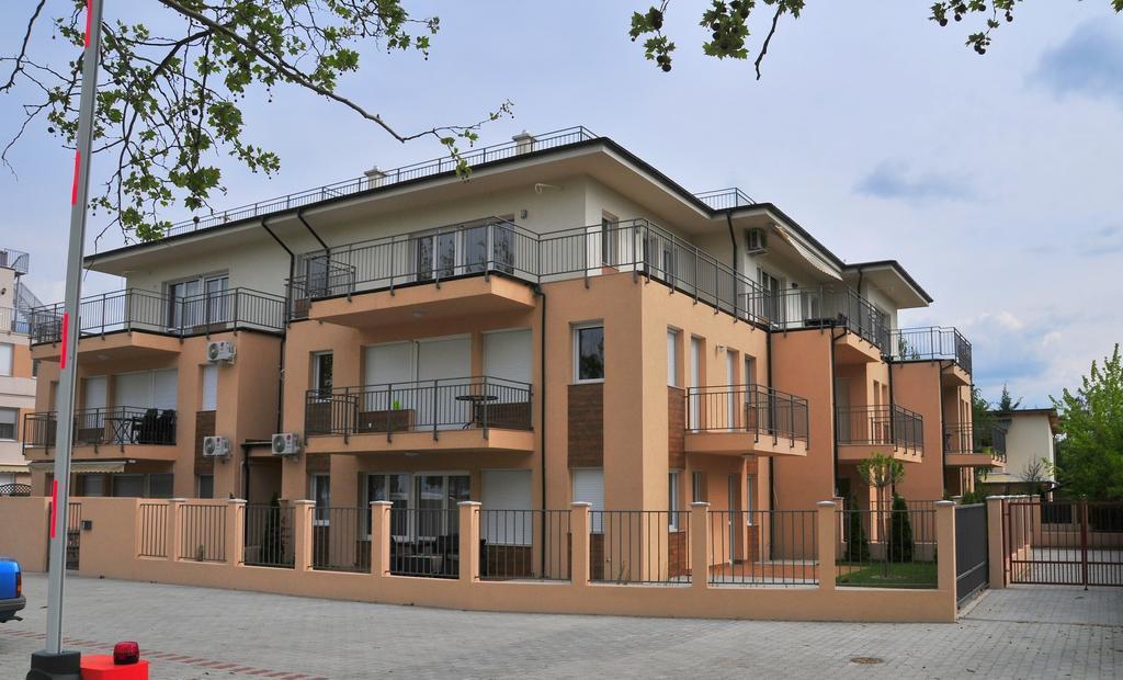 Zen Apartman Sunshine Zamárdi Eksteriør billede